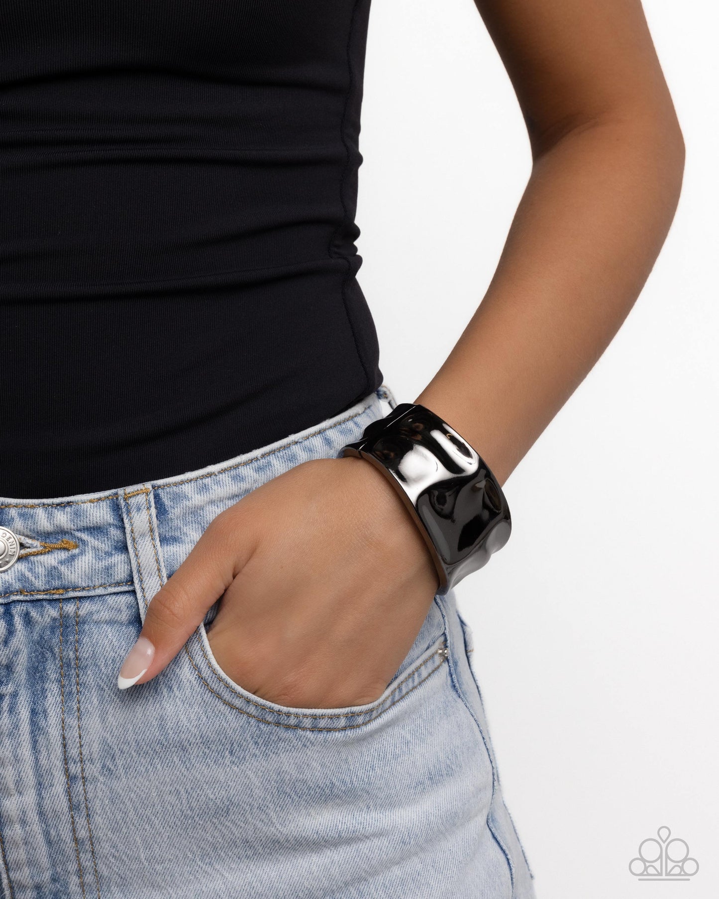 A Finishing Touch Hammered Hope - Black Bracelet