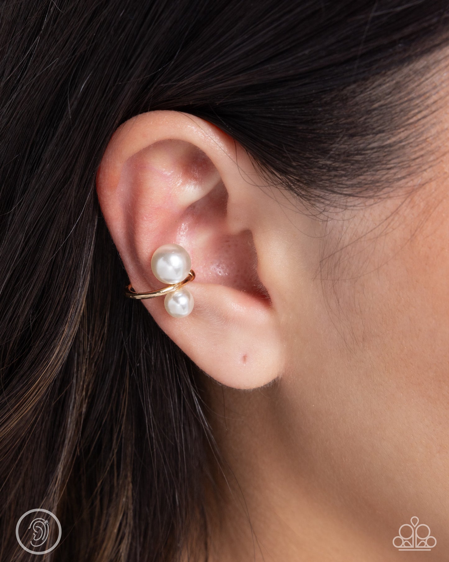 A Finishing Touch Elegant Emblem - Gold Ear Cuff
