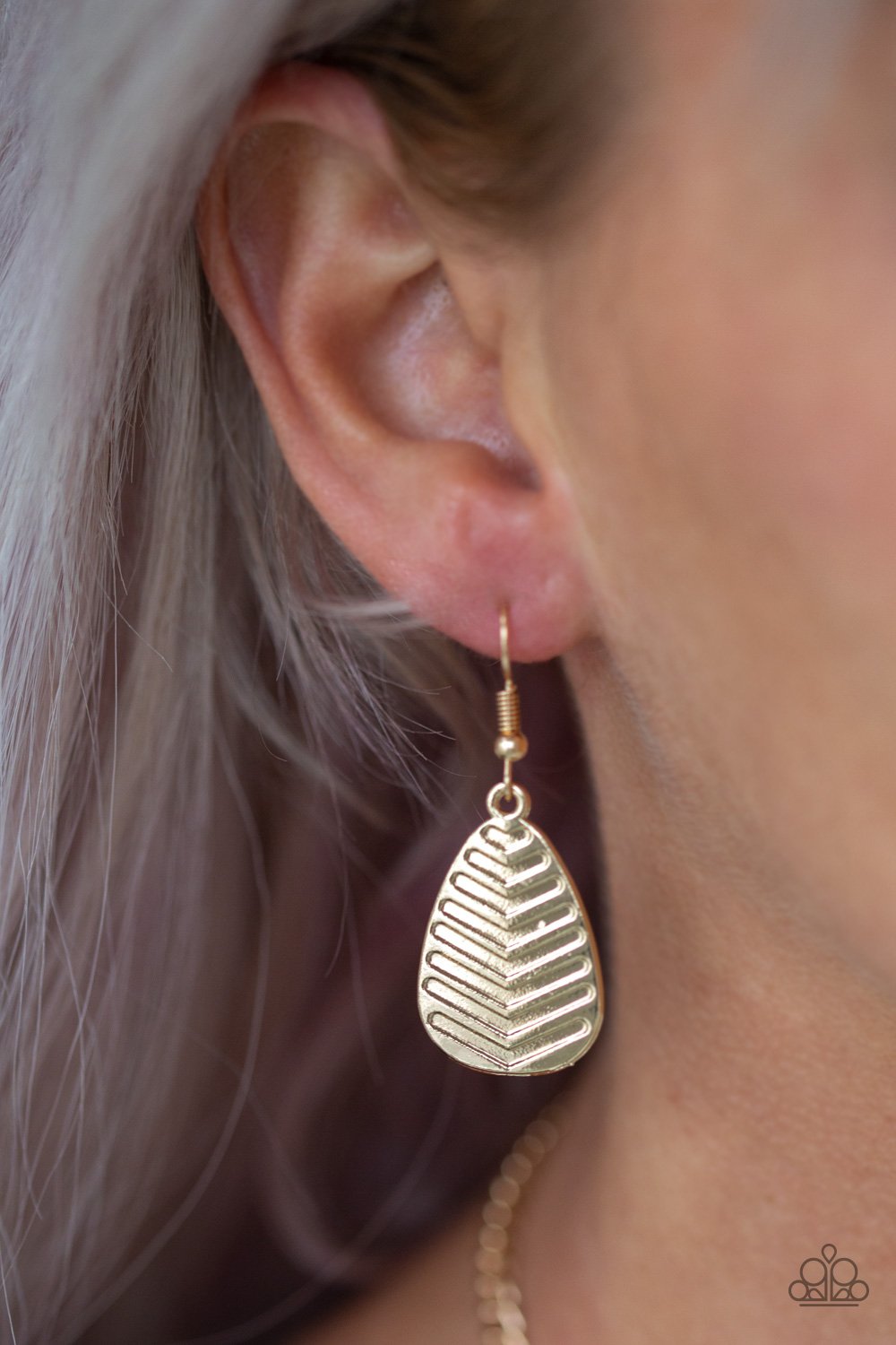 Paparazzi Large As Life - Gold Necklace - A Finishing Touch Jewelry