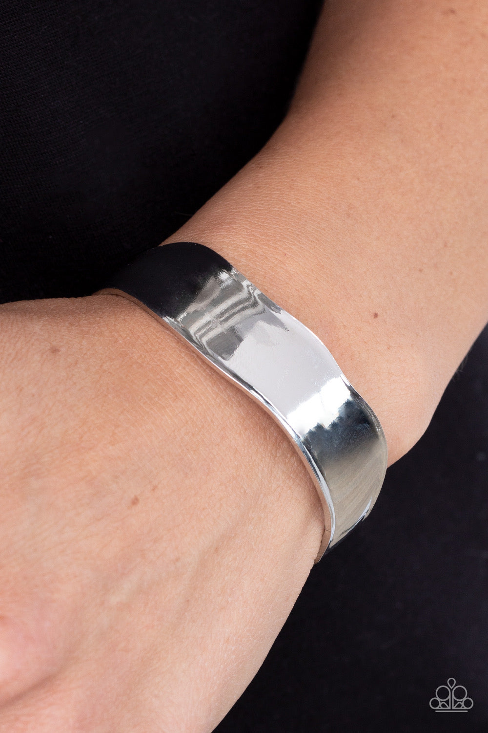 A Finishing Touch Wayward Waves - Silver Bracelet