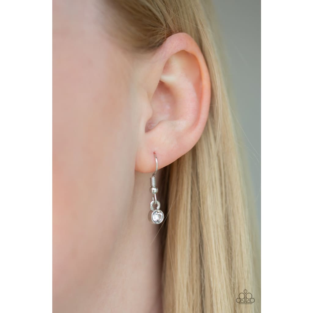 Paparazzi A Mothers Love Silver Heart Necklace A Finishing Touch