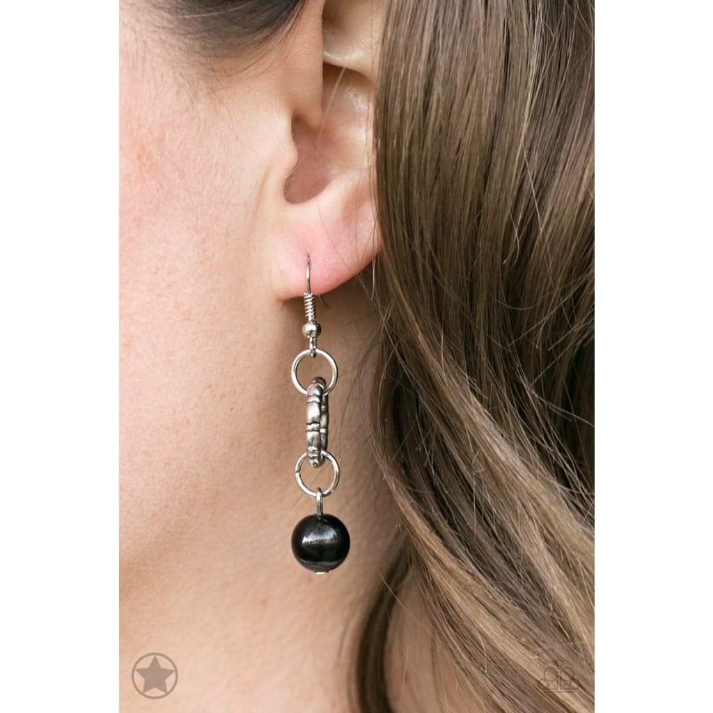 Paparazzi Charmed, I Am Sure - Black - A Finishing Touch