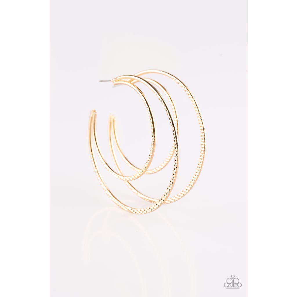 Paparazzi Drop It Like Its HAUTE - Gold - A Finishing Touch