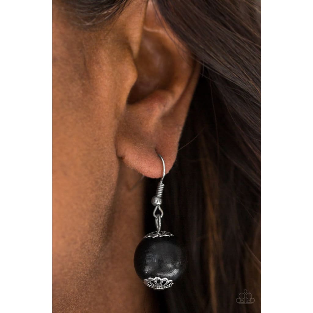 Paparazzi Effortlessly Everglades - Black Wood Necklace - A Finishing Touch