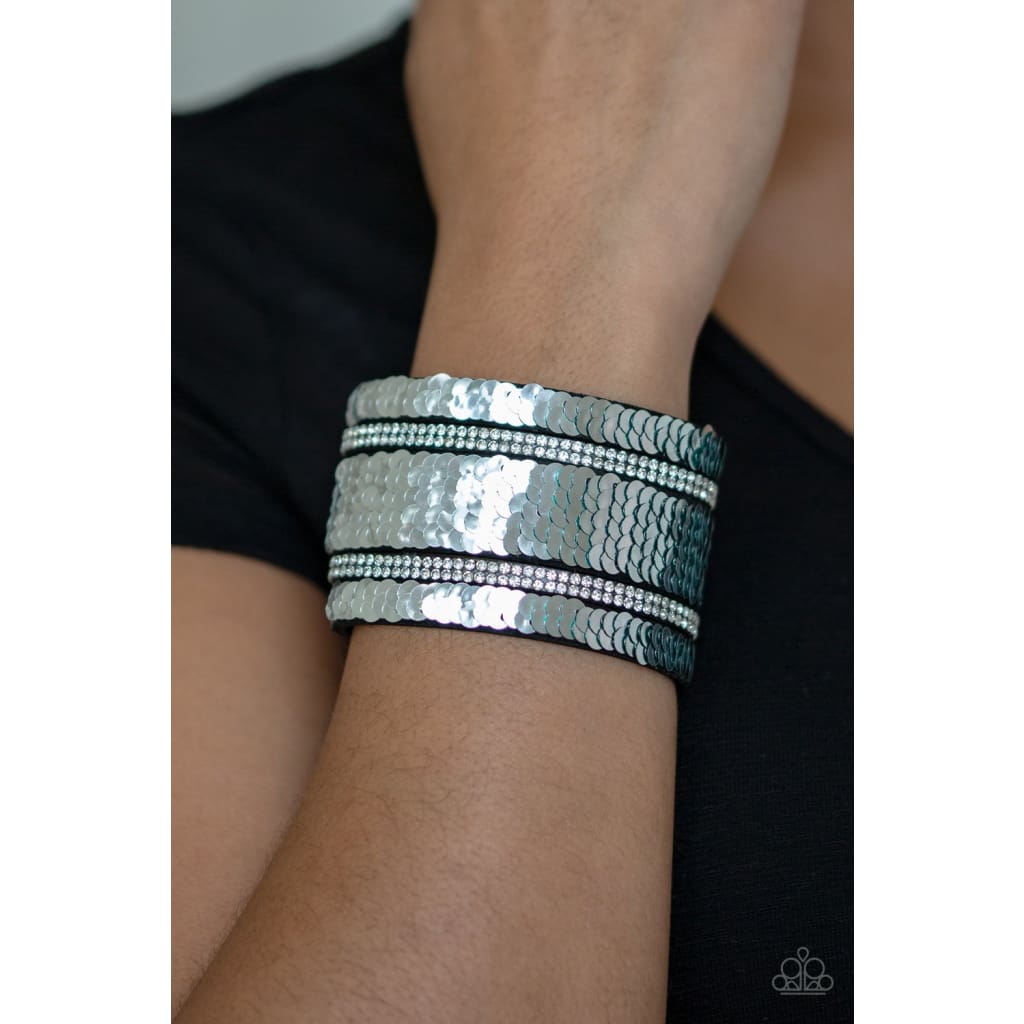 Paparazzi MERMAID Service - Green - A Finishing Touch