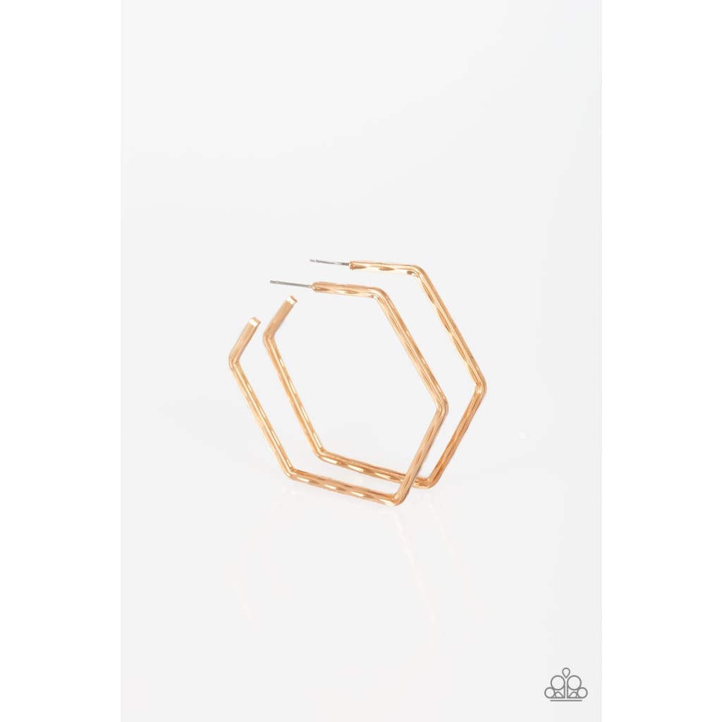 Paparazzi Metro Metric - Gold - A Finishing Touch