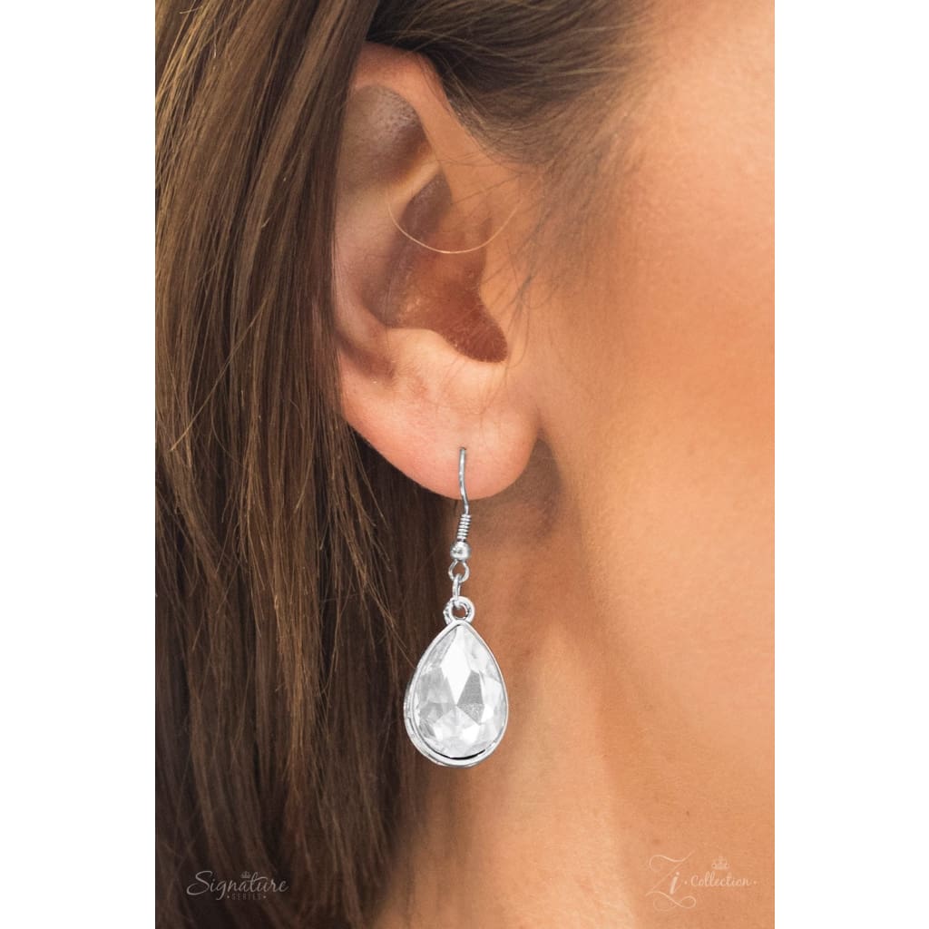 Paparazzi The Shanae - A Finishing Touch