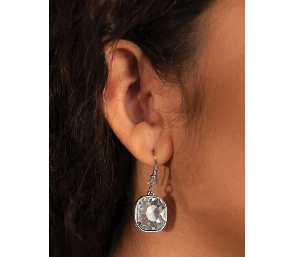 Paparazzi Unstoppable 2018 Zi Collection White Necklace - A Finishing Touch