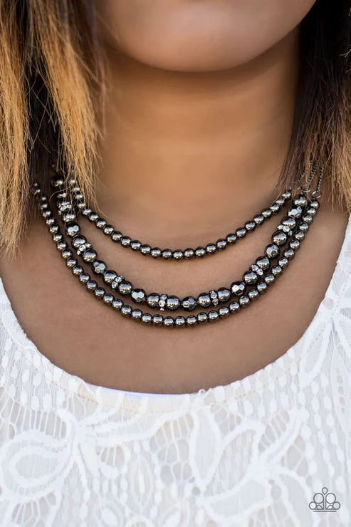 Paparazzi - Its A Diva Thing - Black Necklace