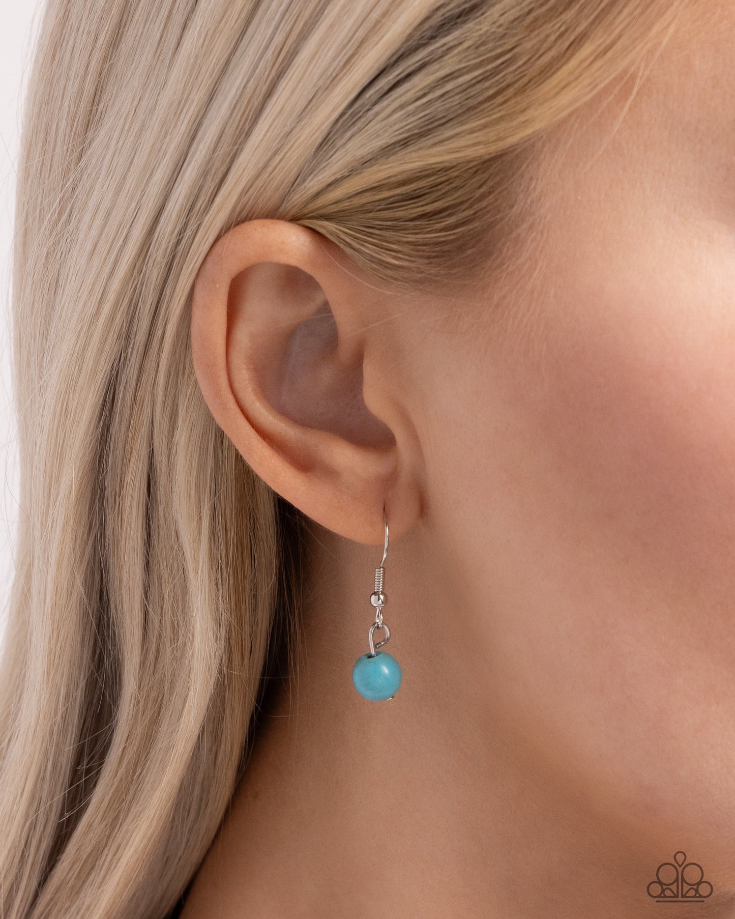 A Finishing Touch Defaced Deal - Blue Necklace