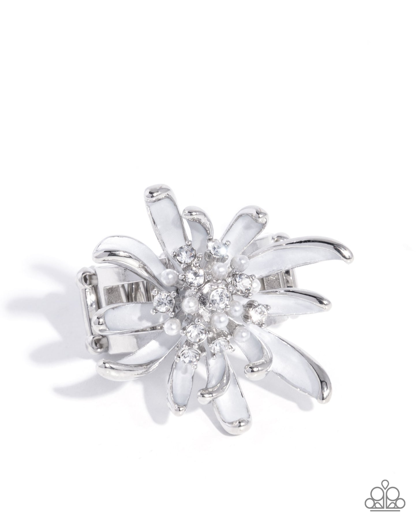 A Finishing Touch Floral Faculty - White Ring