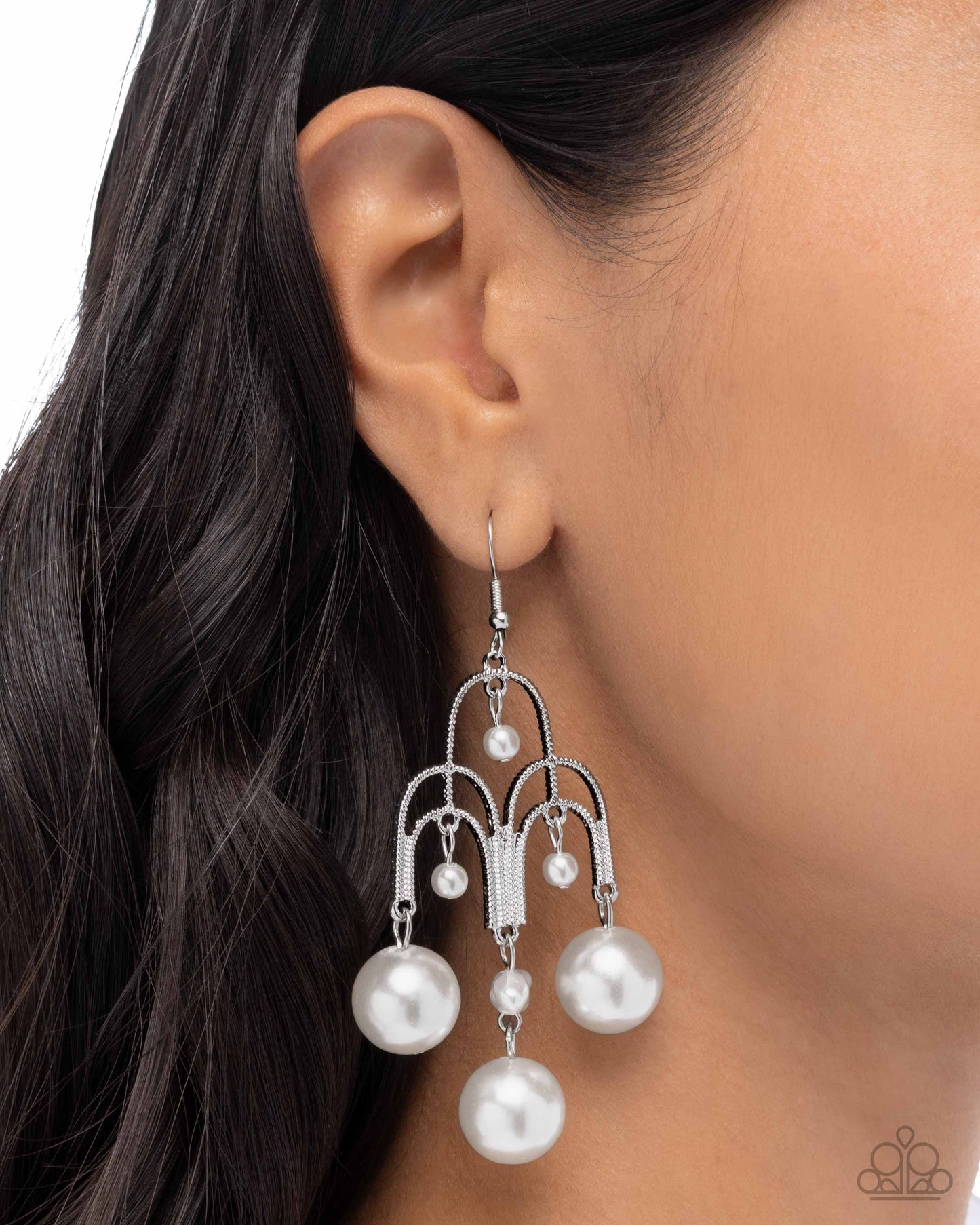 A Finishing Touch Patient Pearls - White Earrings