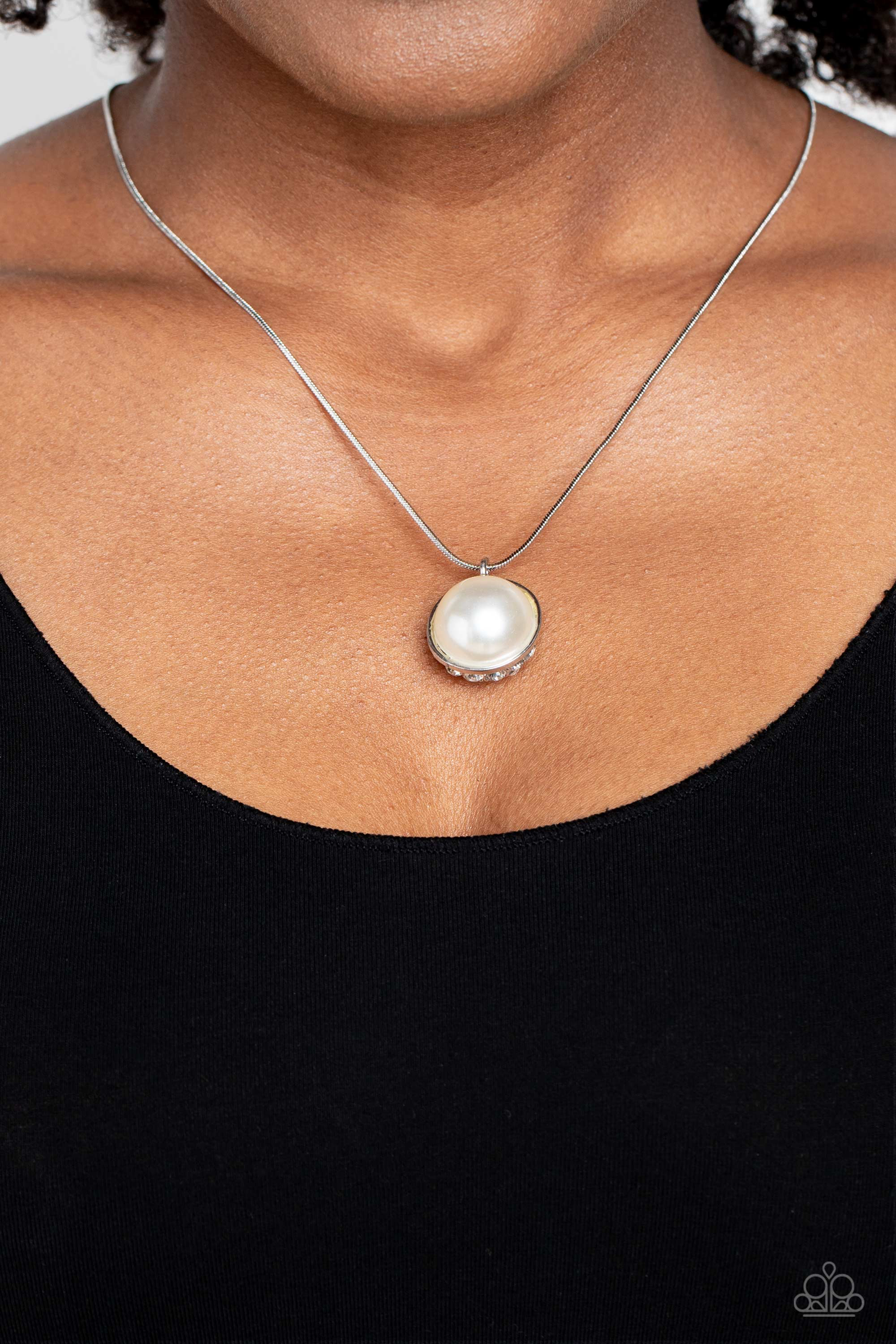 A Finishing Touch Haute Hybrid - White Necklace