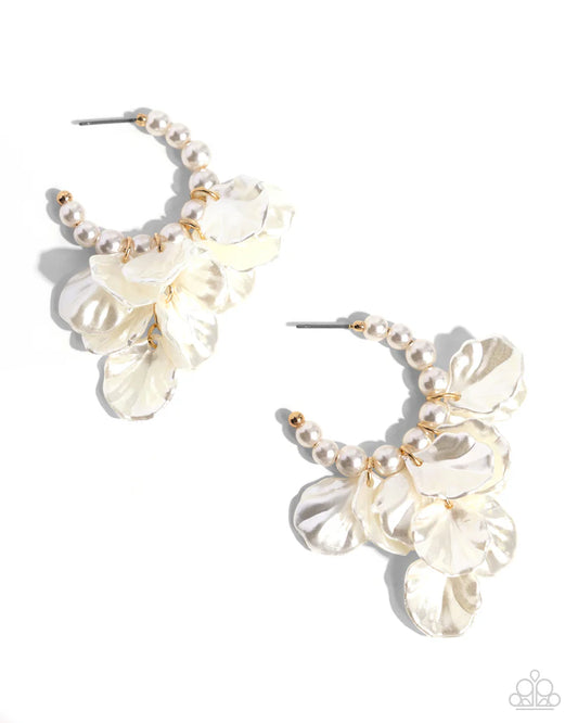 Paparazzi Frilly Feature - Gold Earrings