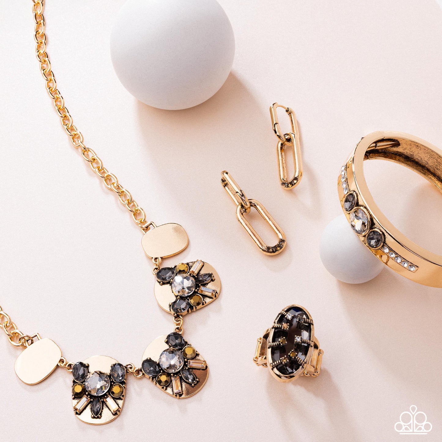 A Finishing Touch Fashion Fix August 2025 -Magnificent Musings