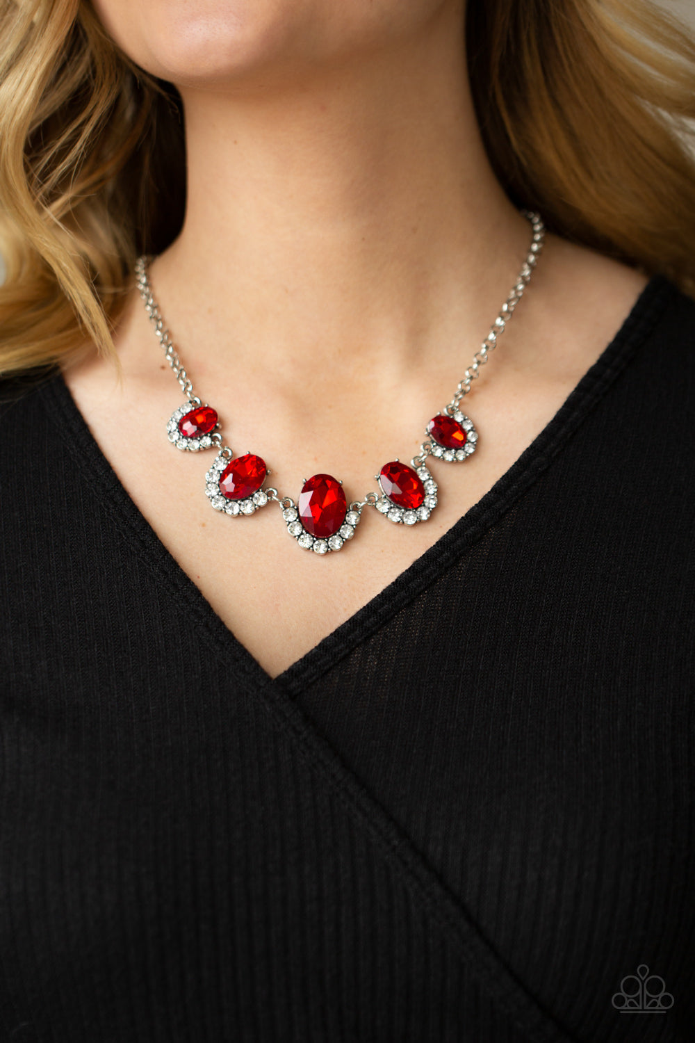 Private Plateau - red - Paparazzi necklace – JewelryBlingThing