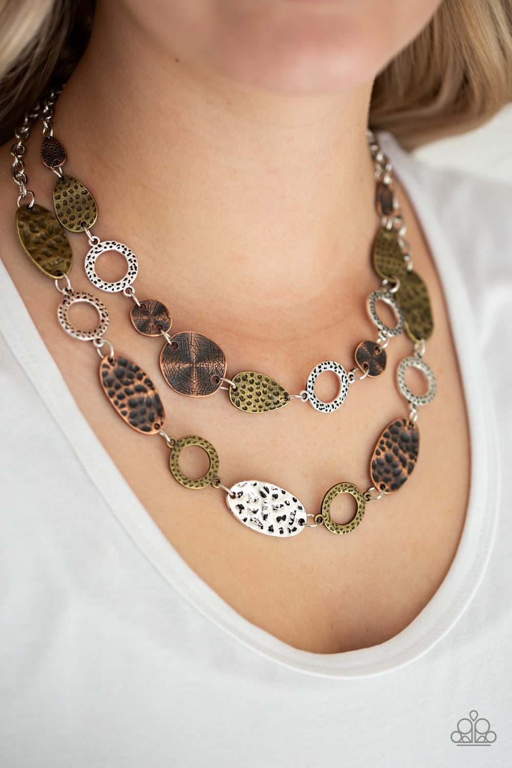 Paparazzi Trippin On Texture - Multi Hammered Necklace - A Finishing Touch 