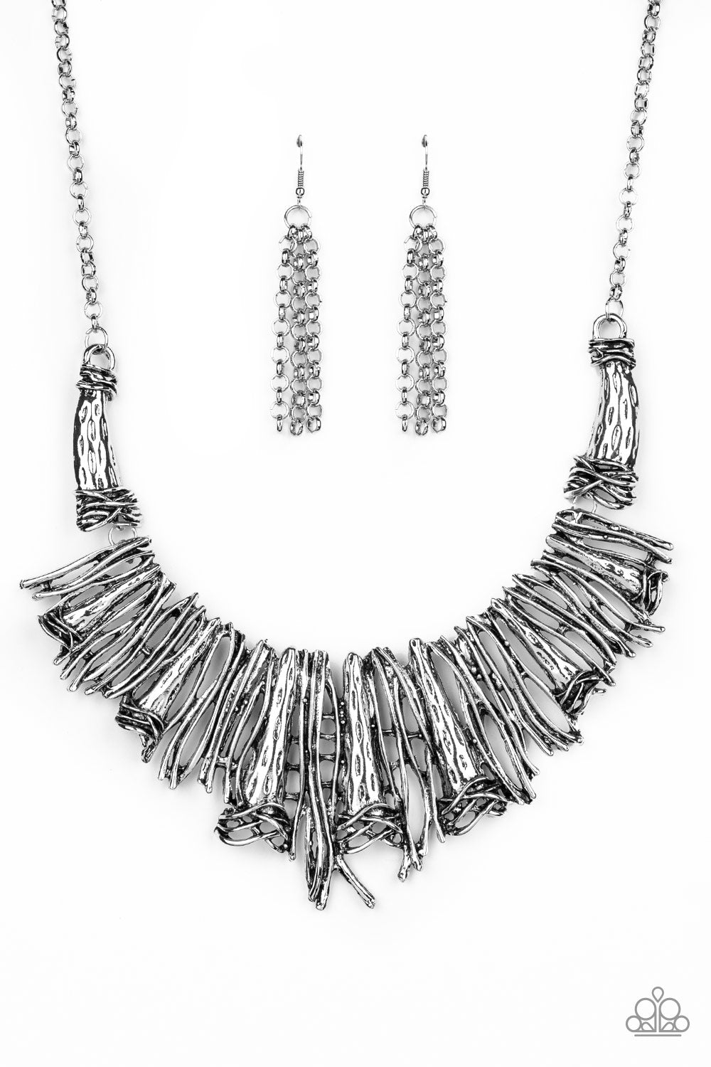 Paparazzi In The MANE-stream - Silver Antiqued Necklace - A Finishing Touch 