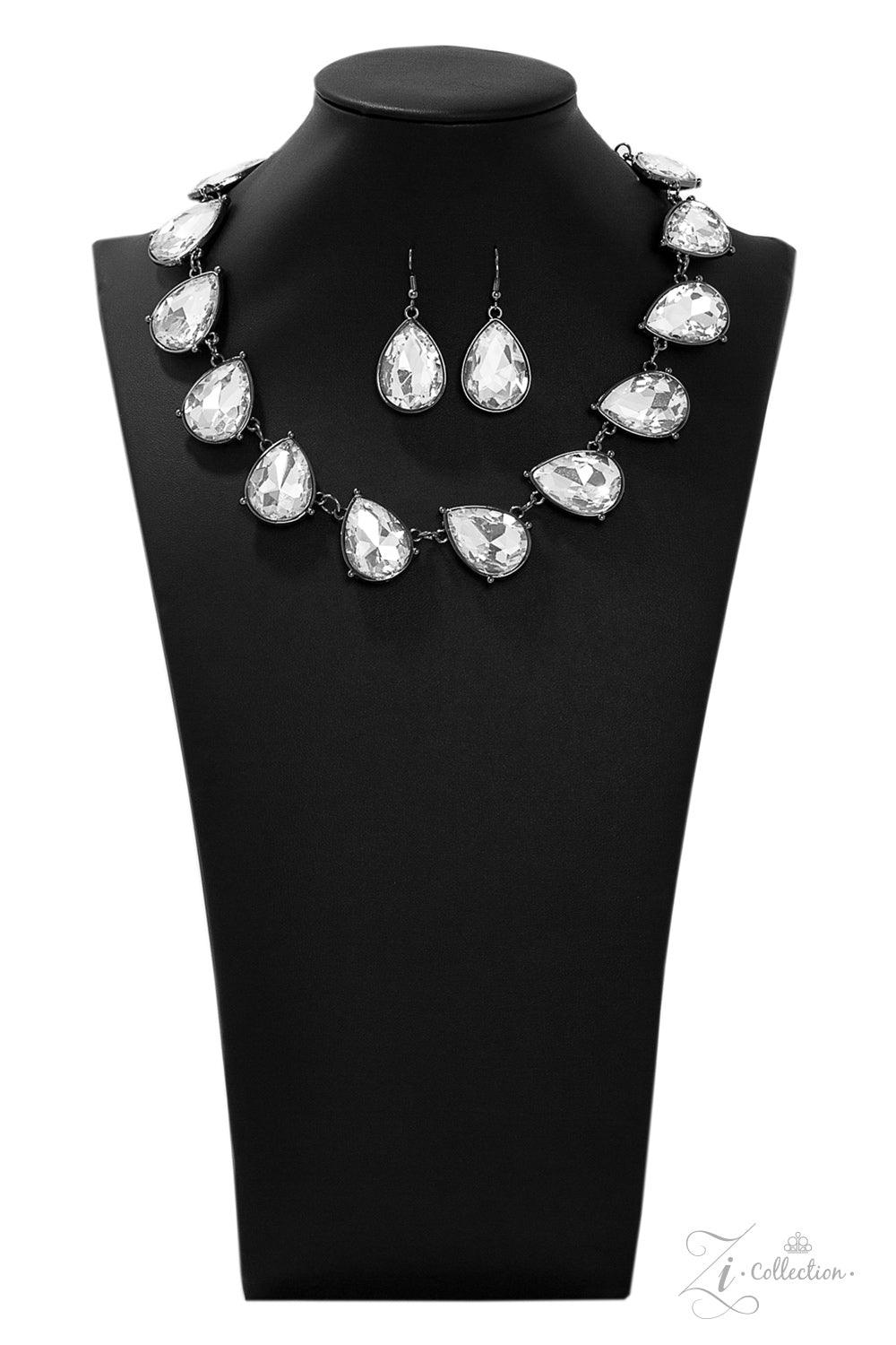 Paparazzi Mystique 2019 Zi Collection White Necklace - A Finishing Touch 