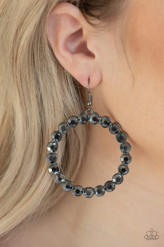 Paparazzi Welcome to the GLAM-boree - Black Earrings - A Finishing Touch 