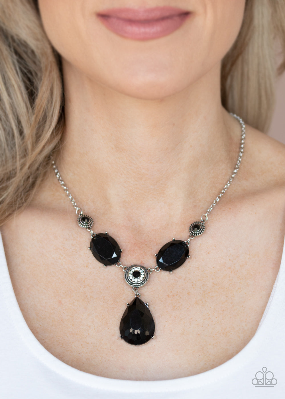 Paparazzi Heirloom Hideaway - Black Necklace - A Finishing Touch 