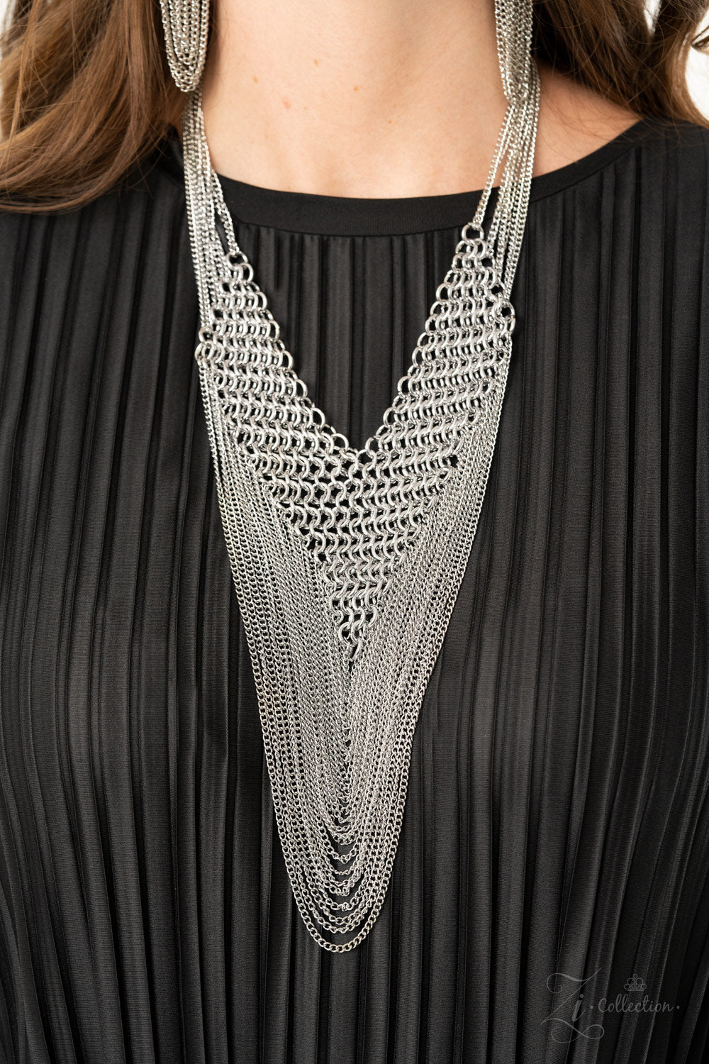 Paparazzi Defiant 2020 Zi Collection Silver Necklace - A Finishing Touch 