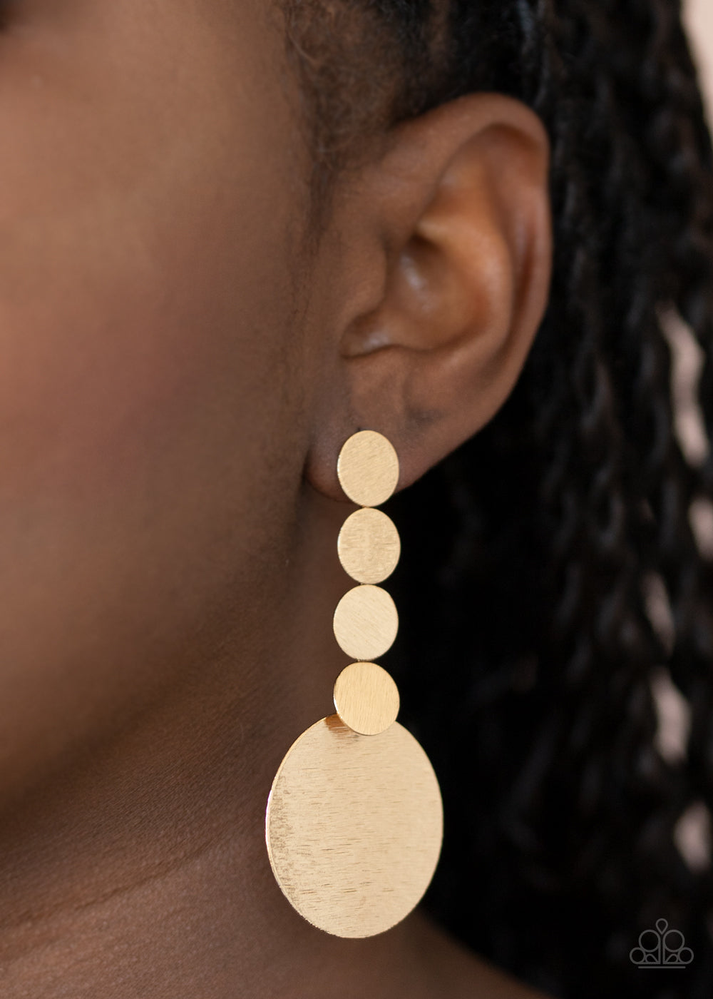 Paparazzi Idolized Illumination - Gold Earrings - A Finishing Touch 
