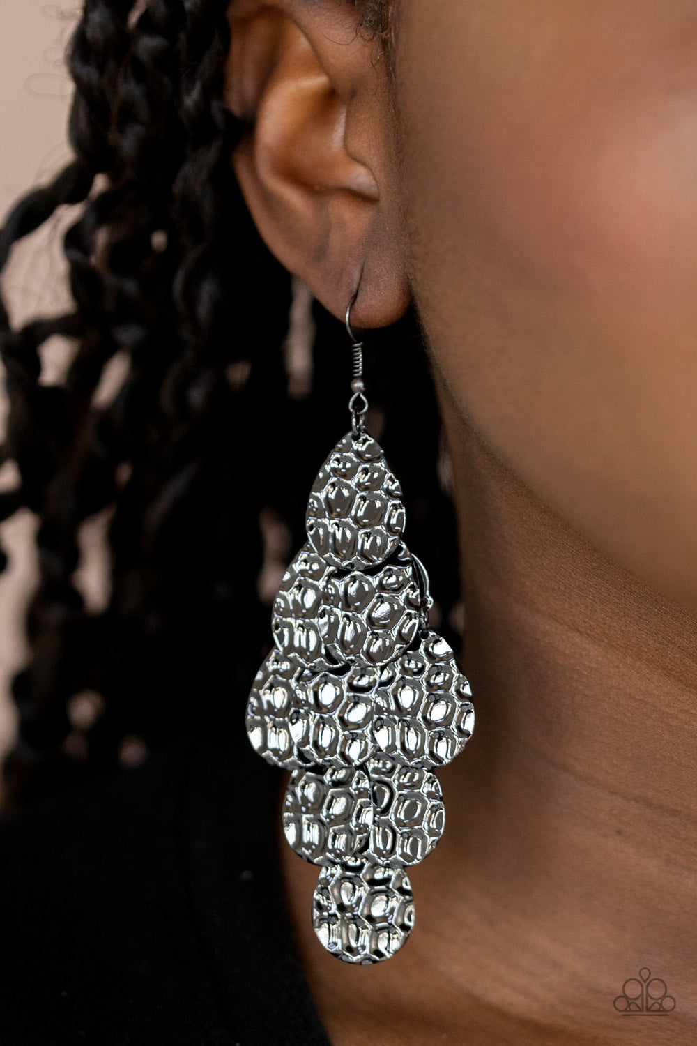 Paparazzi Instant Incandescence - Black Earrings - A Finishing Touch 