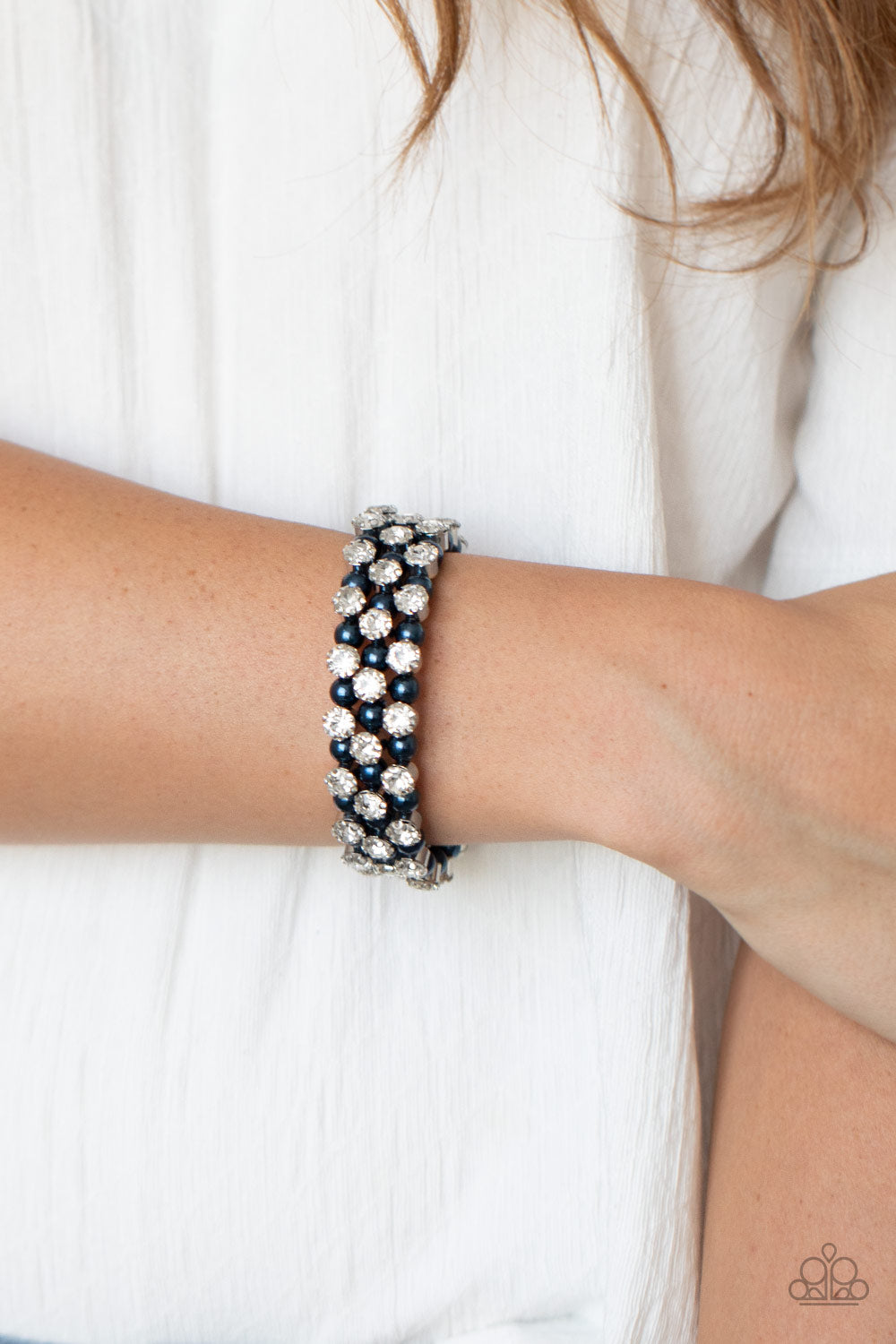 Paparazzi blue pearl bracelet Clearance