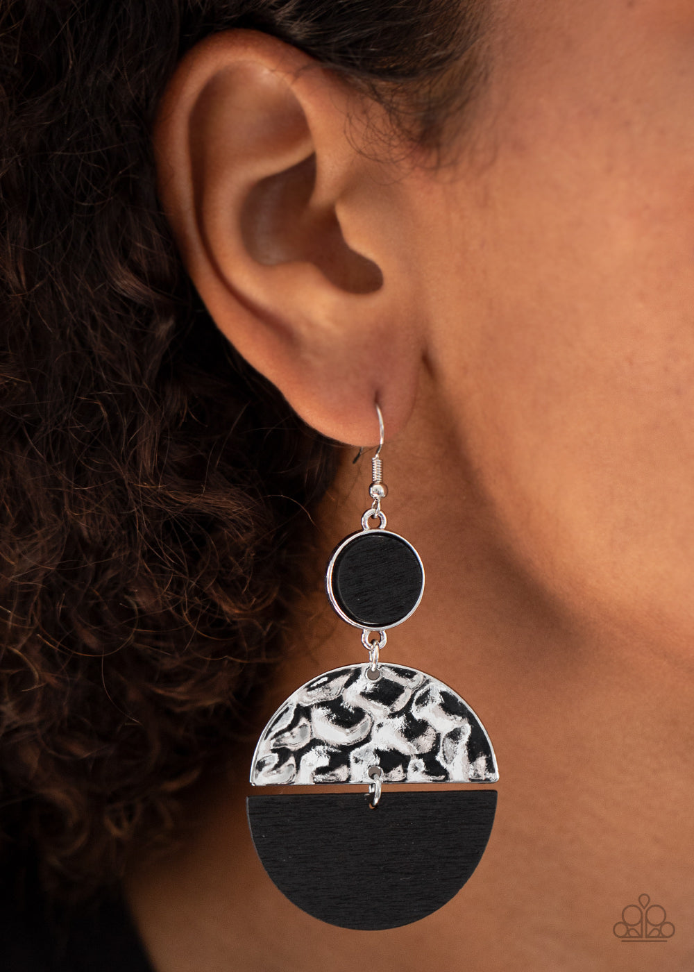 Paparazzi Natural Element - Black Earrings - A Finishing Touch 