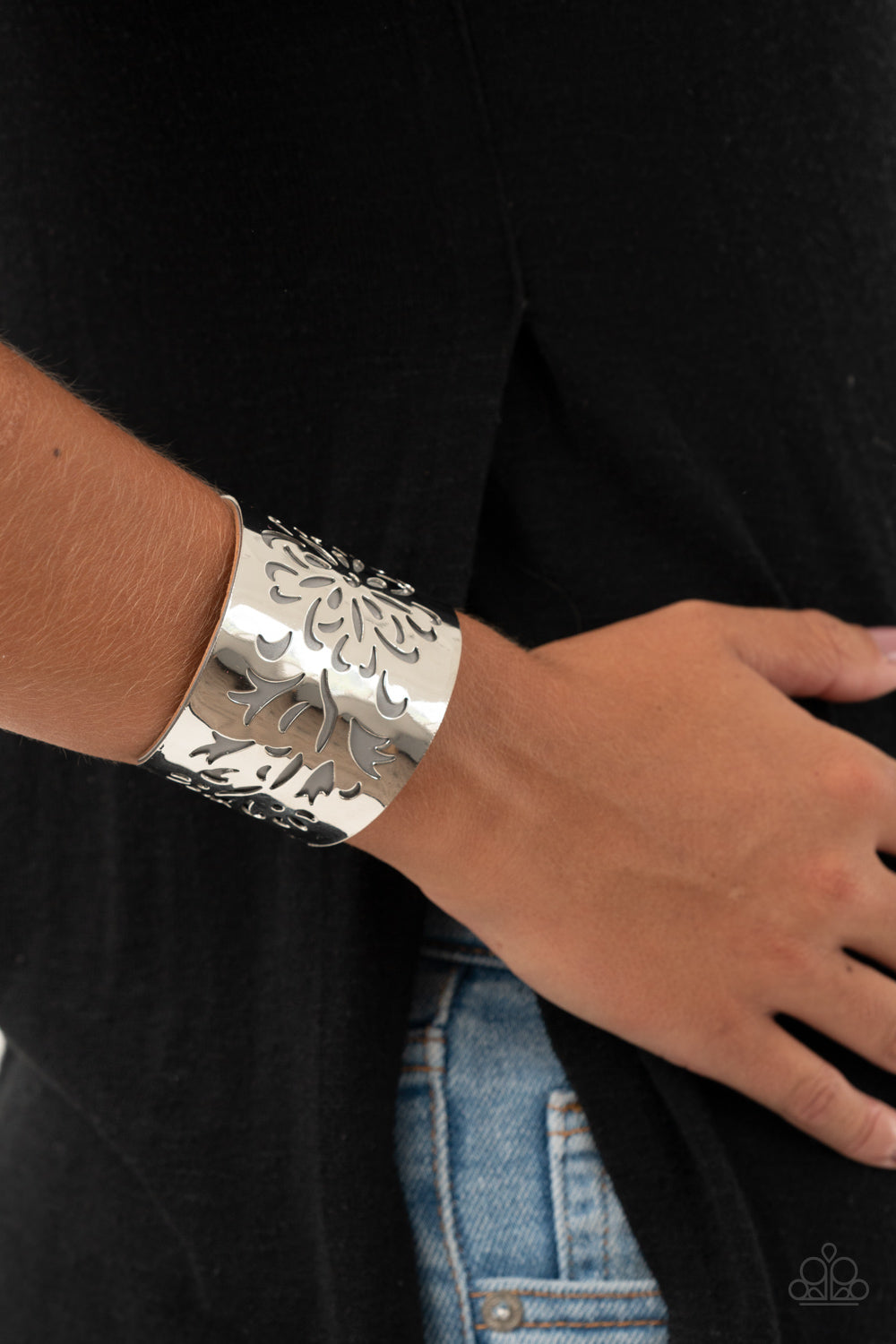 Paparazzi Get Your Bloom On - Silver Leather Bracelet - A Finishing Touch Jewelry