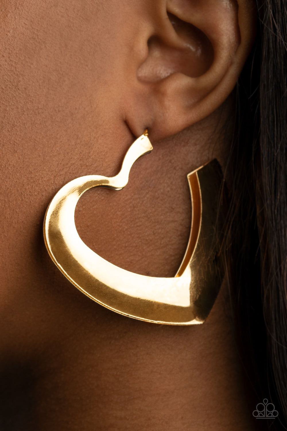 Paparazzi Heart-Racing Radiance - Gold Earrings - A Finishing Touch Jewelry