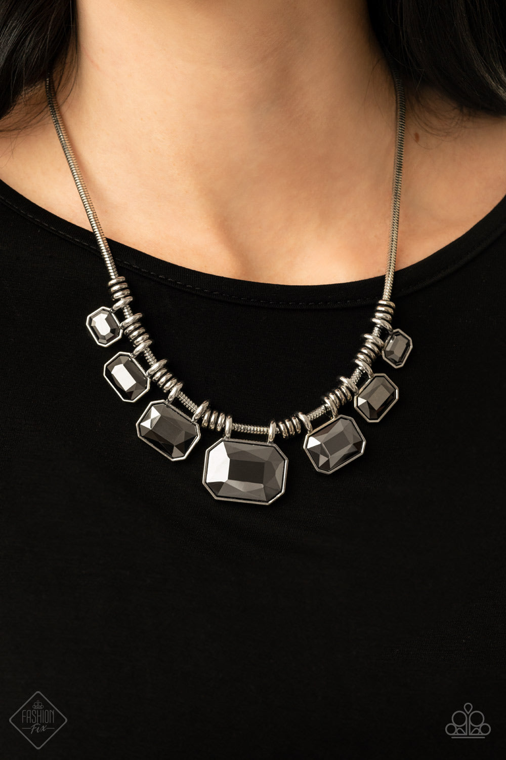 Paparazzi Urban Extravagance - Silver Necklace - A Finishing Touch Jewelry
