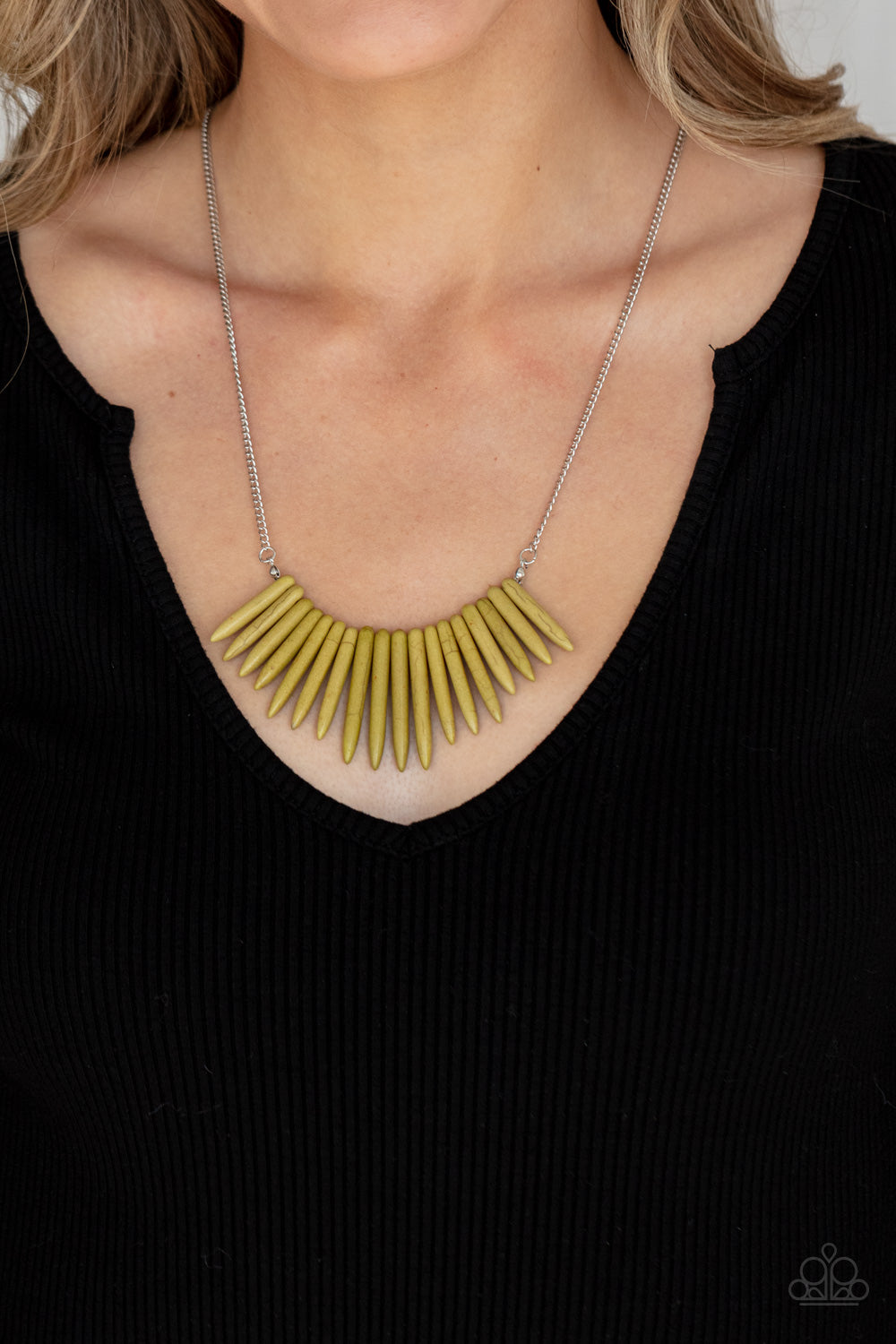 Paparazzi Exotic Edge - Green Necklace - A Finishing Touch Jewelry