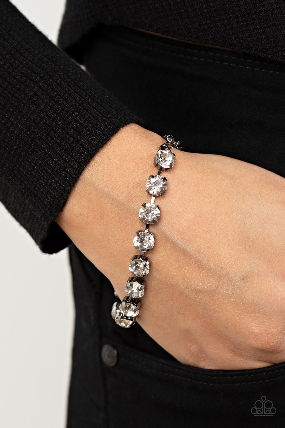 Paparazzi A-Lister Afterglow - Black Bracelet - A Finishing Touch Jewelry
