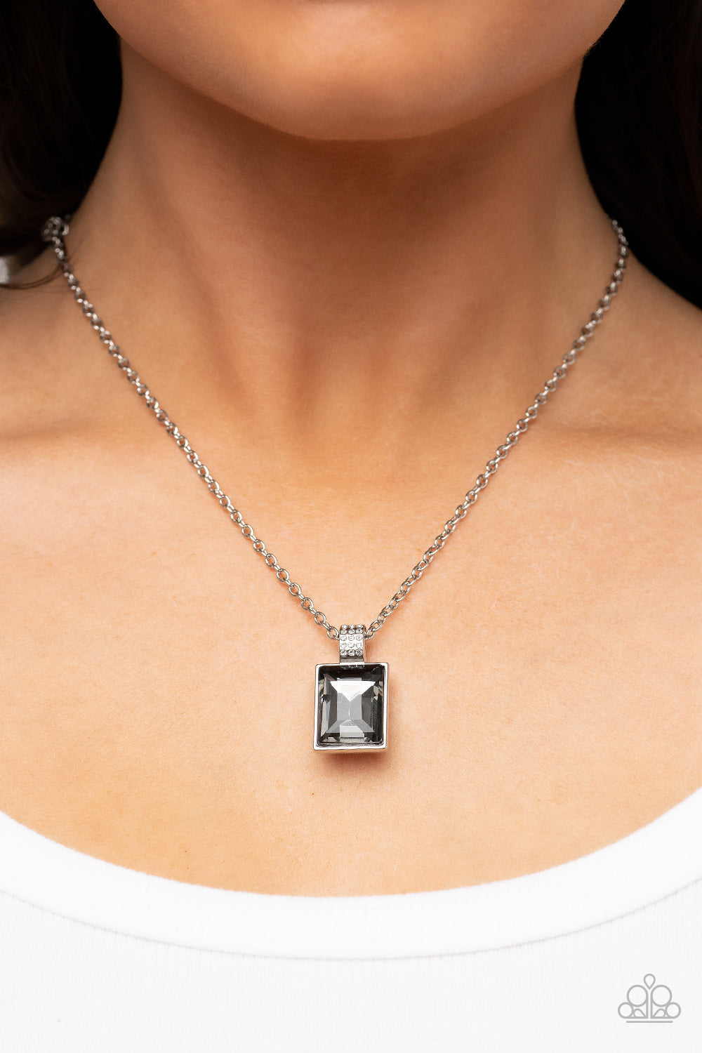 Paparazzi Understated Dazzle - Silver Necklace - A Finishing Touch Jewelry
