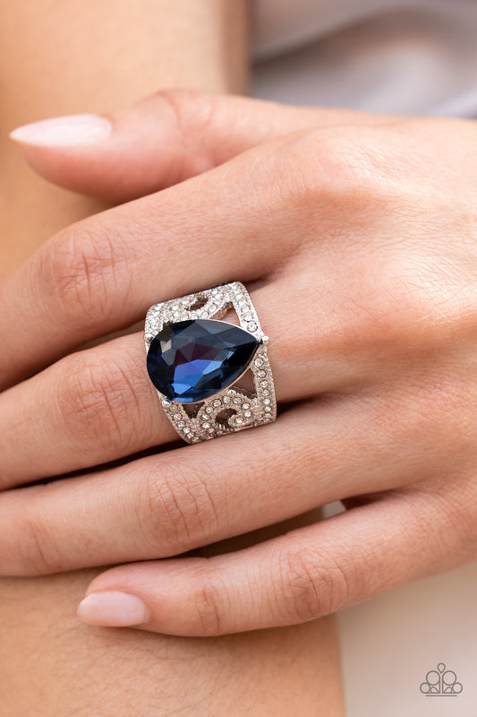 Paparazzi Kinda a Big Deal - Blue Ring - A Finishing Touch Jewelry