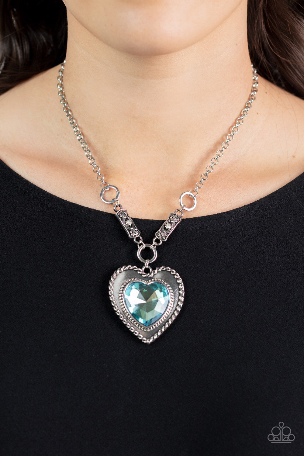 Heart Full of Fabulous - Blue - A Finishing Touch Jewelry