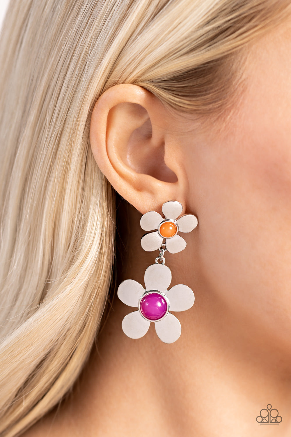 Paparazzi Fashionable Florals - Pink Earrings