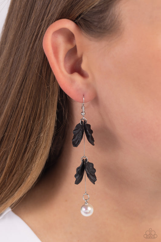 A Finishing Touch Edwardian Era - Black Earrings