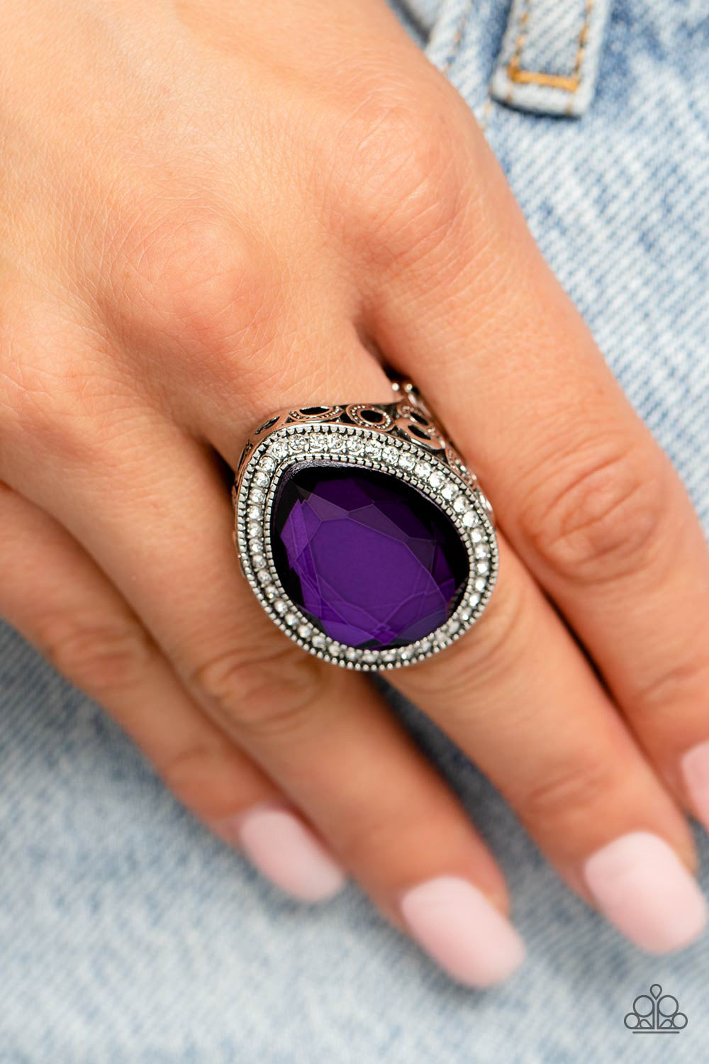 Paparazzi Illuminated Icon - Purple Ring - Bling Jewelry Paparazzi Jewelry Images 