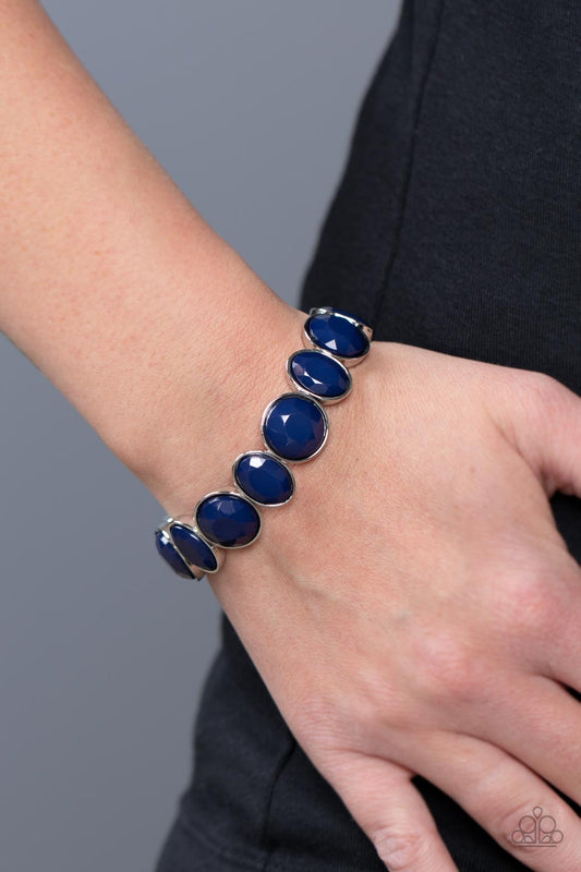 A Finishing Touch Whimsical Glow - Blue Bracelet