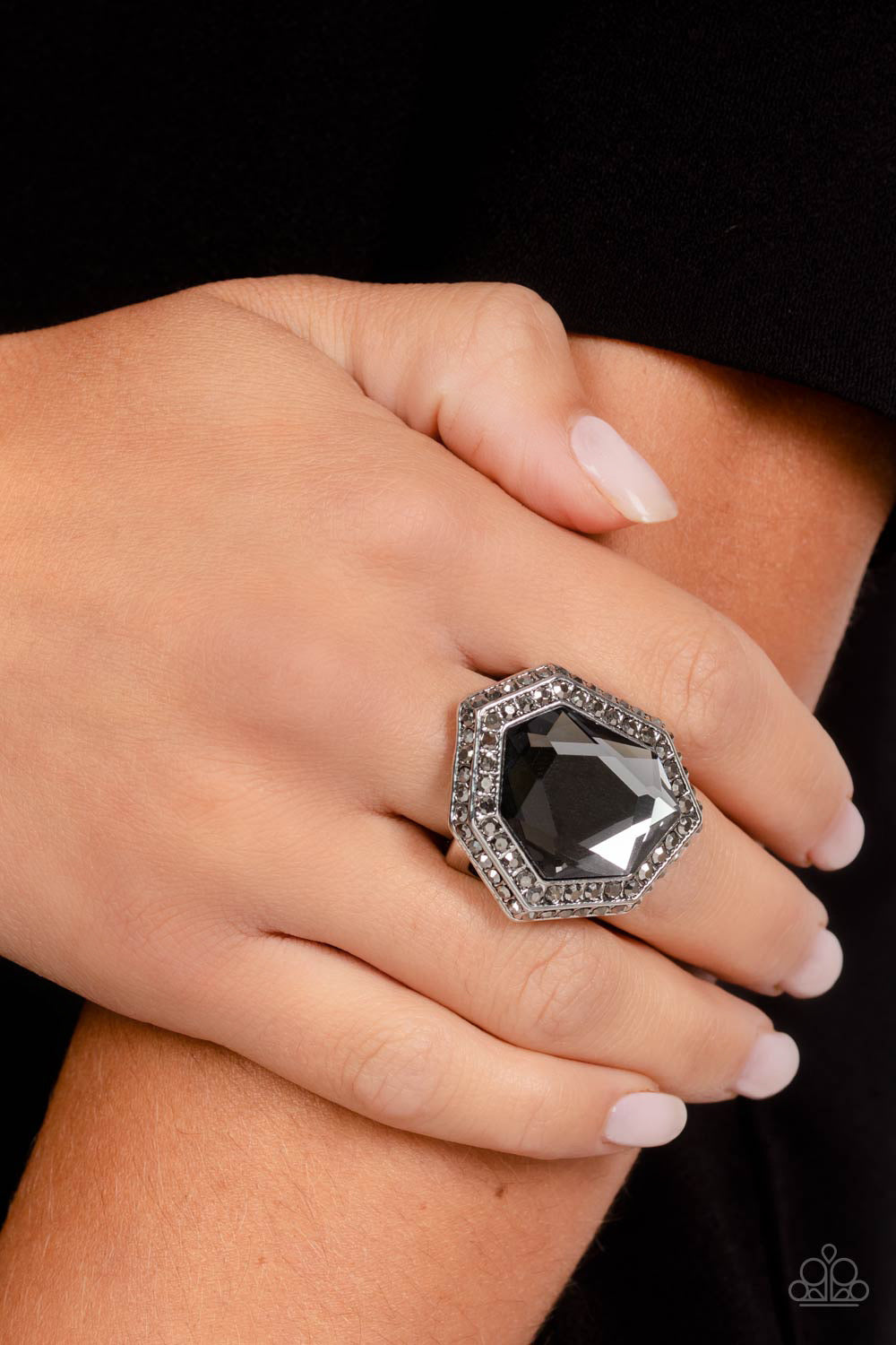 Paparazzi Smoldering Sass - Silver Ring-Paparazzi Jewelry Images