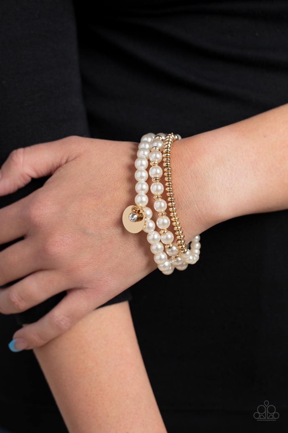Paparazzi Pearly Professional - Gold Bracelet -Paparazzi Jewelry Images 