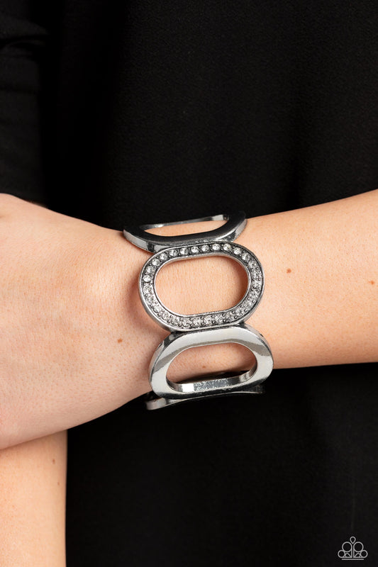 A Finishing Touch Opulent Ovals - White Bracelet