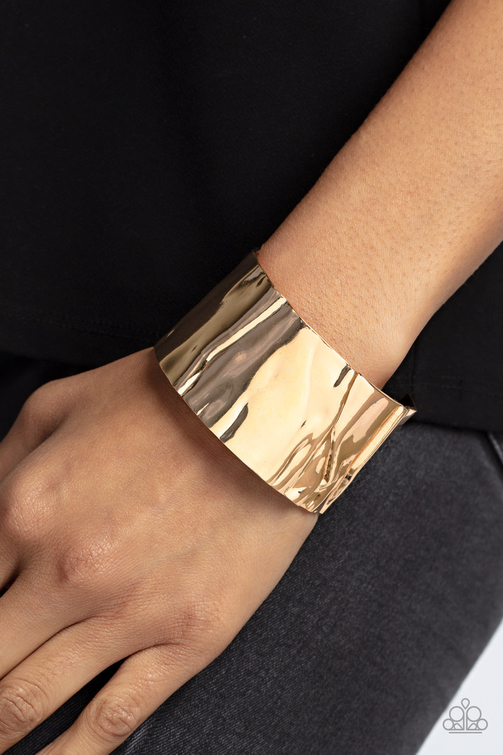 Paparazzi Modern Metallurgy - Gold Bracelet - A Finishing Touch Jewelry
