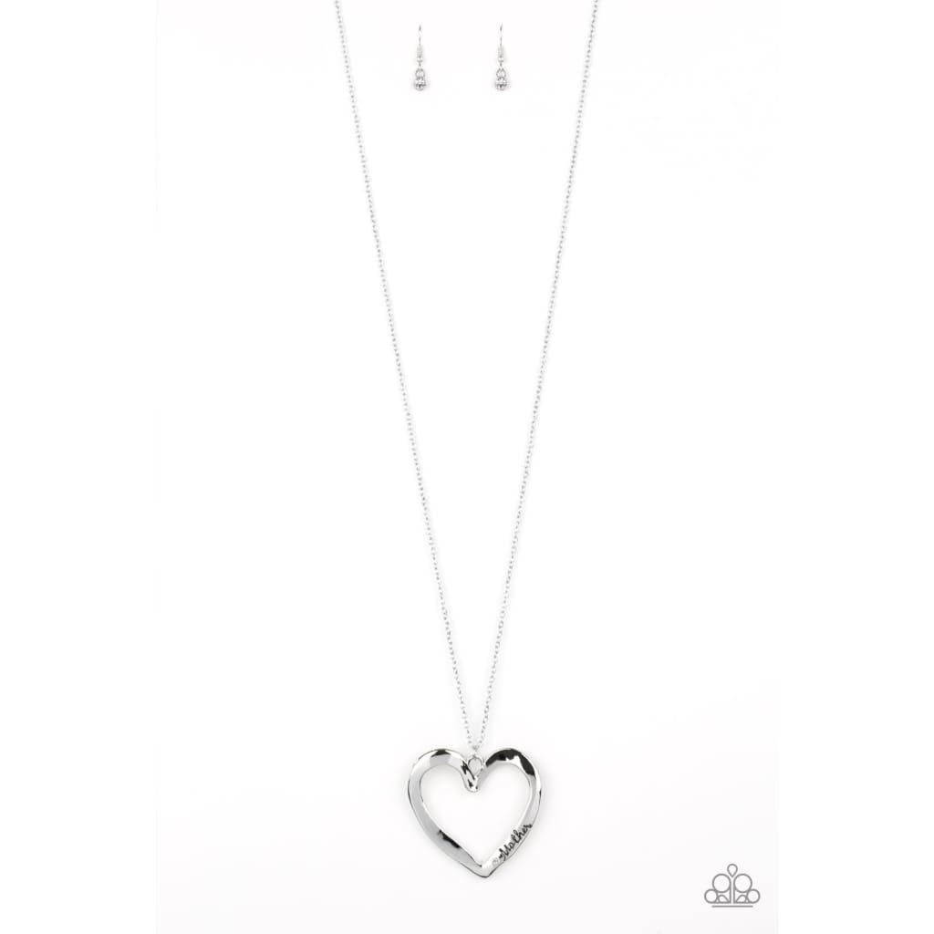 Paparazzi A Mothers Love Silver Heart Necklace A Finishing Touch 