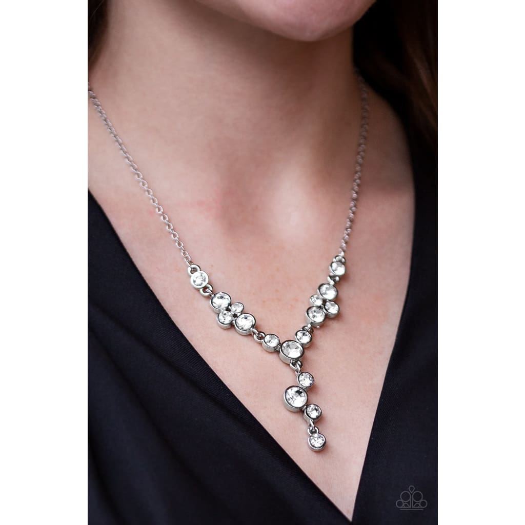 Paparazzi Five-Star Starlet - White Necklace - A Finishing Touch 