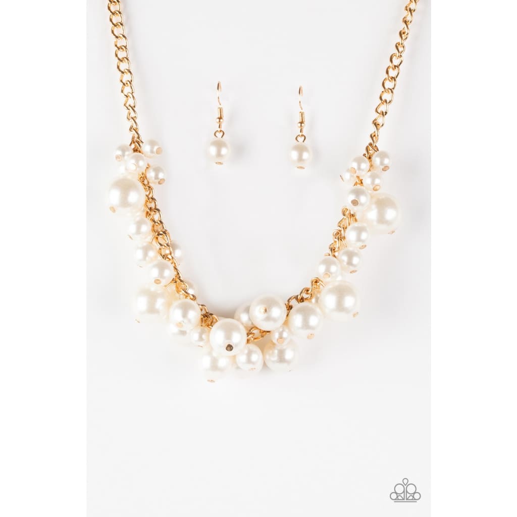 Paparazzi Glam Queen - Gold Pearl Necklace - A Finishing Touch 