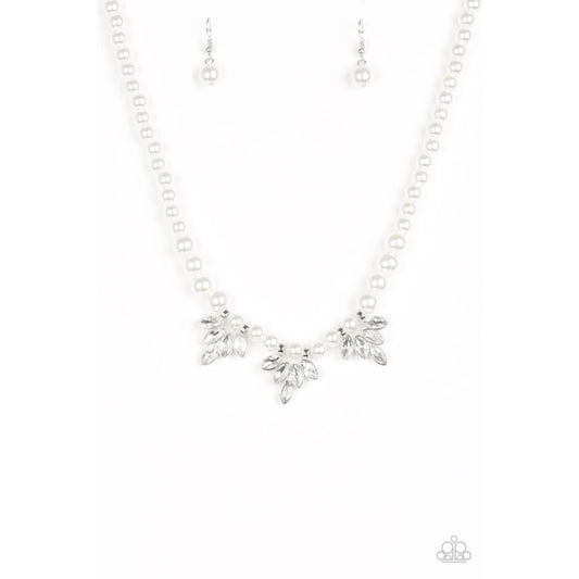 Paparazzi Society Socialite - White Necklaces - A Finishing Touch 